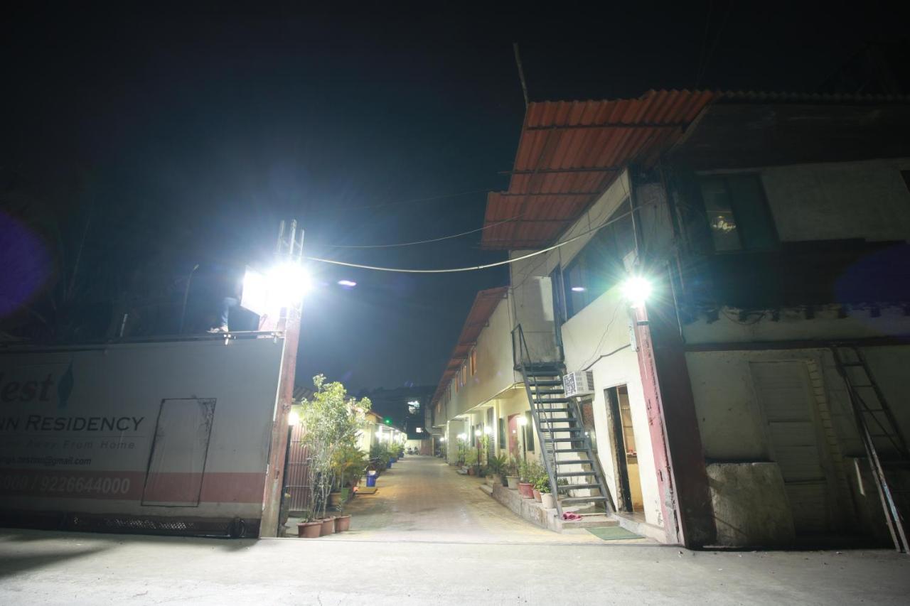 Hotel Nest Inn Residency Bhiwandi Buitenkant foto