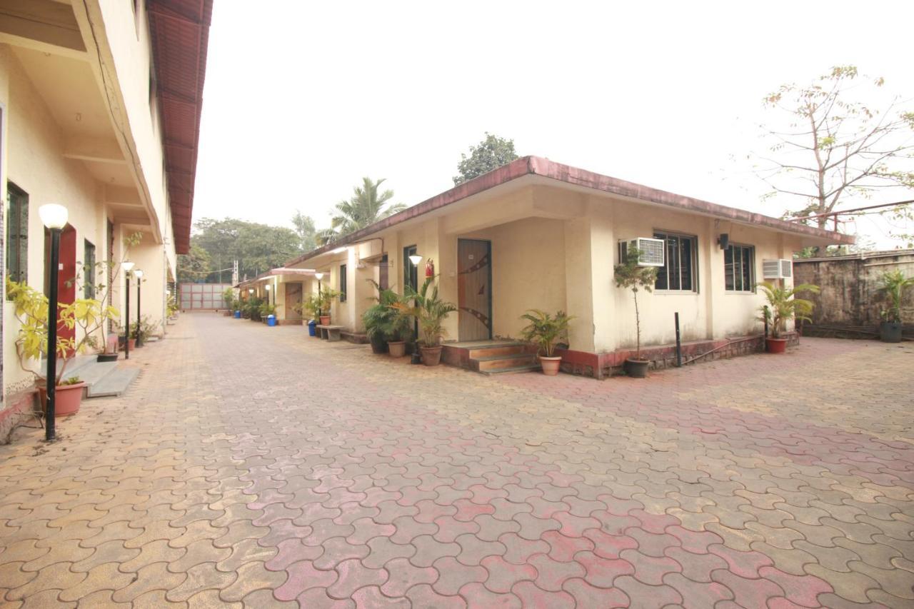 Hotel Nest Inn Residency Bhiwandi Buitenkant foto
