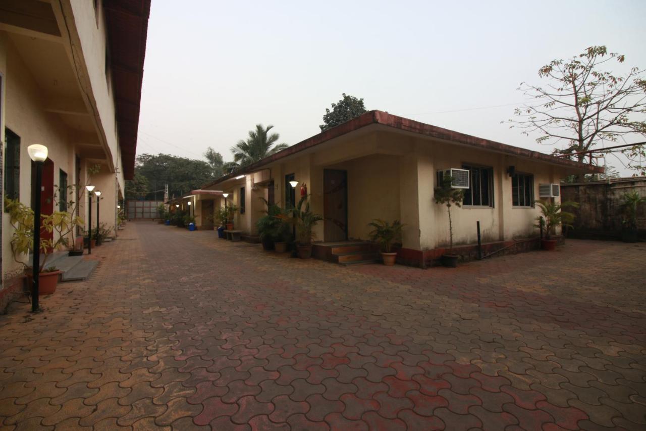 Hotel Nest Inn Residency Bhiwandi Buitenkant foto