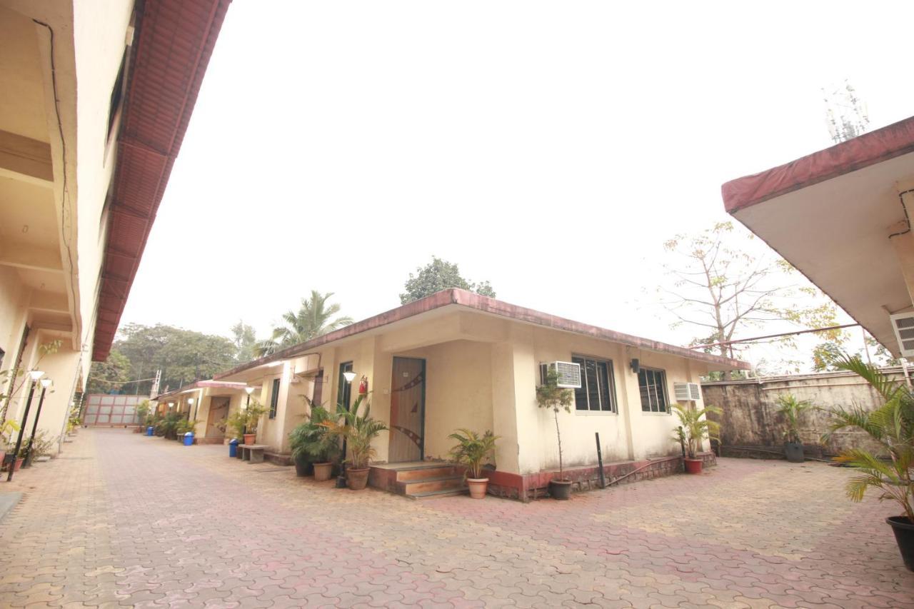Hotel Nest Inn Residency Bhiwandi Buitenkant foto