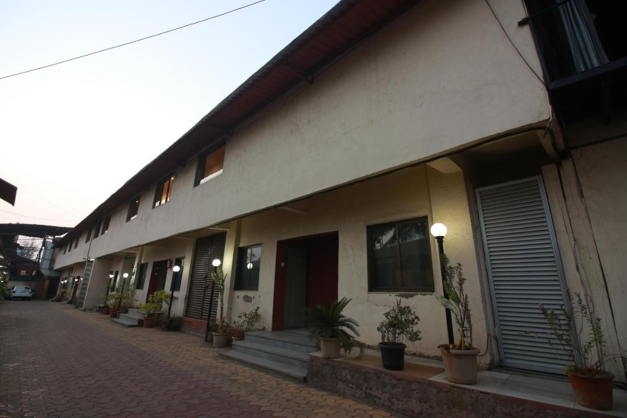 Hotel Nest Inn Residency Bhiwandi Buitenkant foto